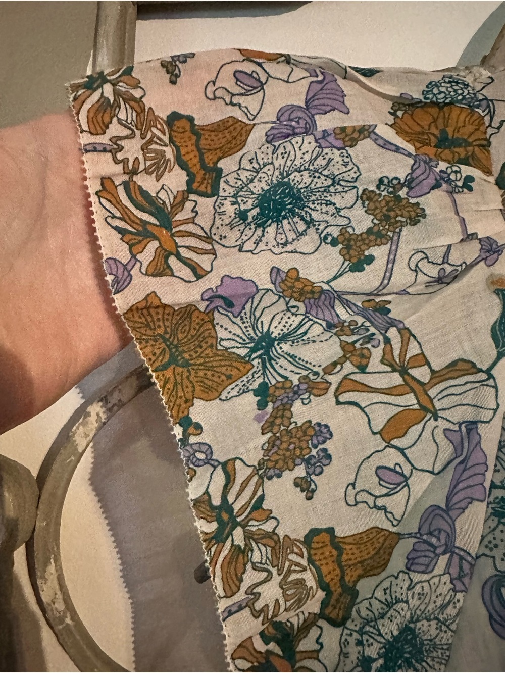 NWT Trovata Birds of Paradise Carla High-neck shirt in Violet Tendril Size XS - Picture 5 of 10
